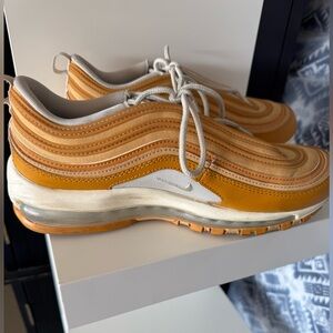 Nike Women's Brown and Tan Sneakers